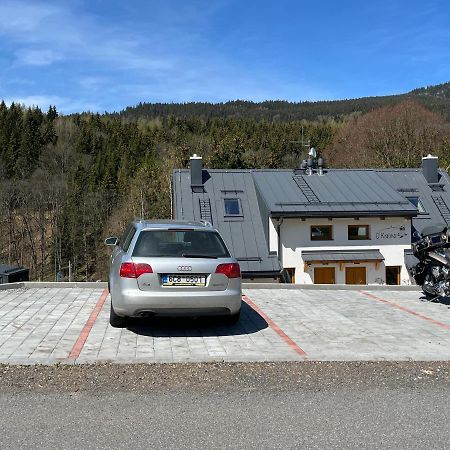 U Kralika, Apartman H, 3 Samostatne Loznice - Mezonet, Vlastni Parkovani, 50 Metru Od Vleku , Vysousece Bot V Lyzarne Dolní Morava المظهر الخارجي الصورة